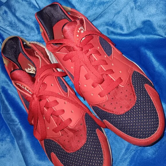 Nike Air Huarache - Picture 2 of 4